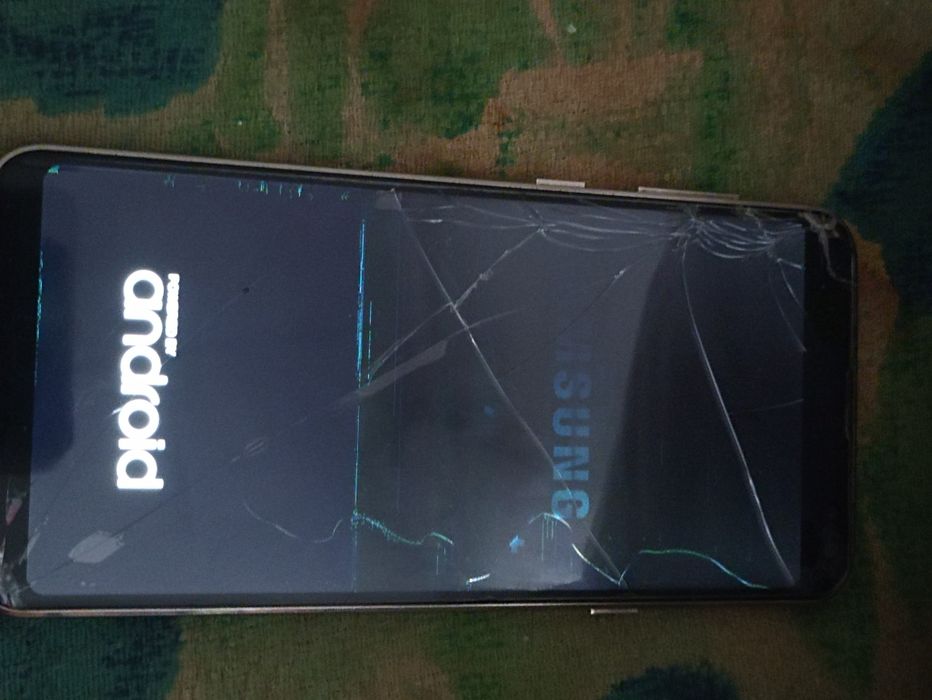 Продам Samsung s 10+