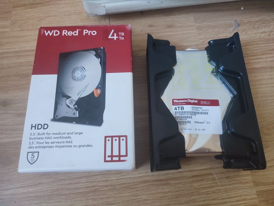 Hard disk 3,5 inci de PC de 4TB WD NasWare - NOU