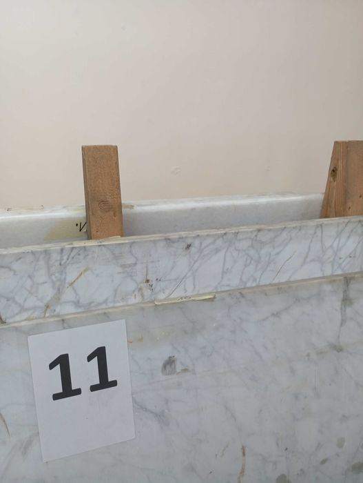 Мраморные столешницы.