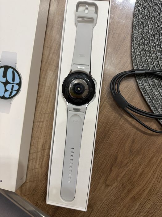 samsung watch 6 чисто нов