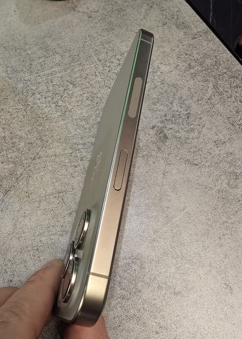 Iphone 15 PRO eSIM USA Titanium silver