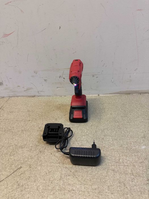 R20 Пистолет за топло лепене Ø11  2Ah /Трион саблевиден 850W