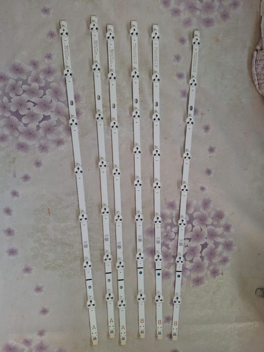 smart  Wellington diagonala 139 cm model WL55UHDV296SW, display fisura