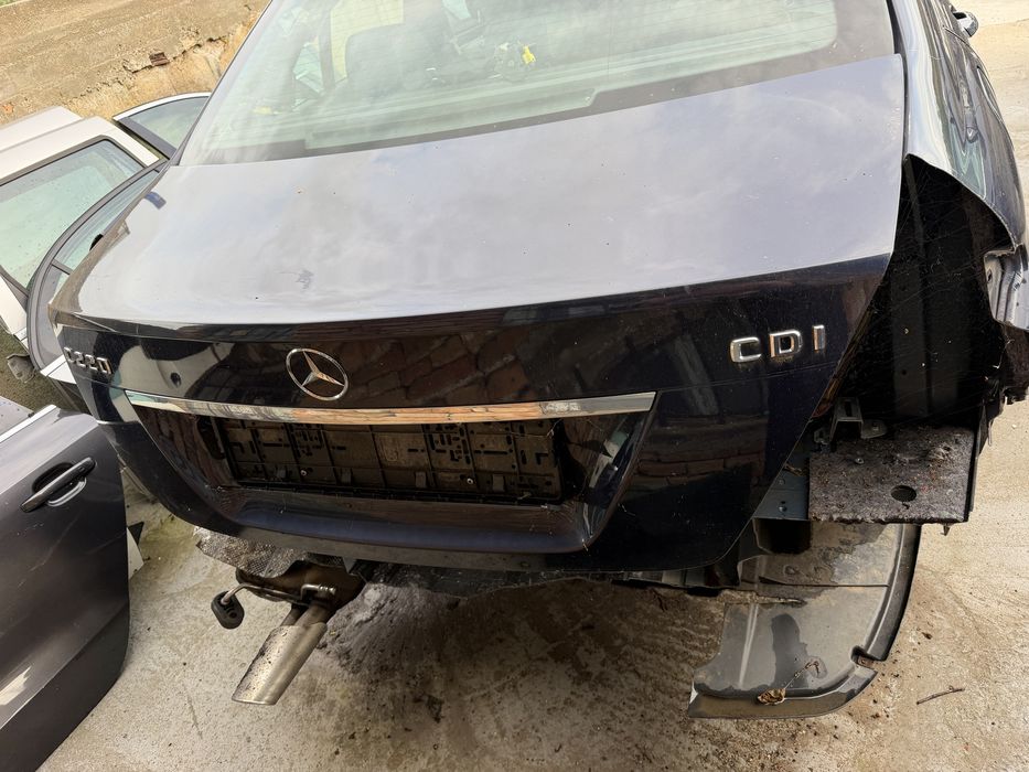 Багажник заден капак Mercedes benz C class W204 мерцедес ц класа в204