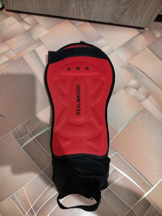 Щитки для футбола