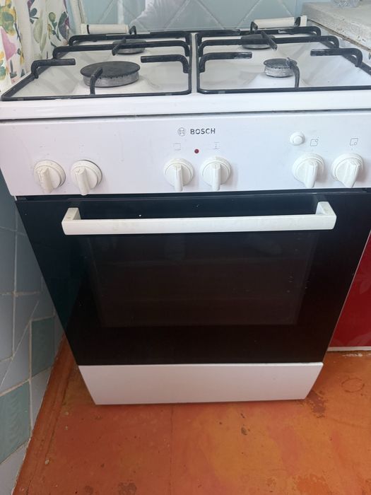Продам газ плиту