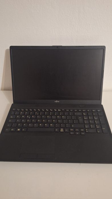 Laptop Fujitsu Lifebook, i5-1035G1