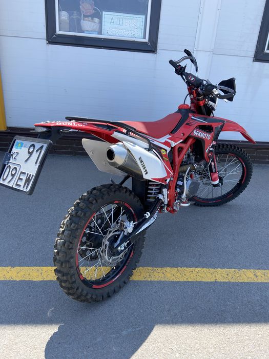 Продам эндуро Bekmoto 300cc (Пробег всего 162 км!)