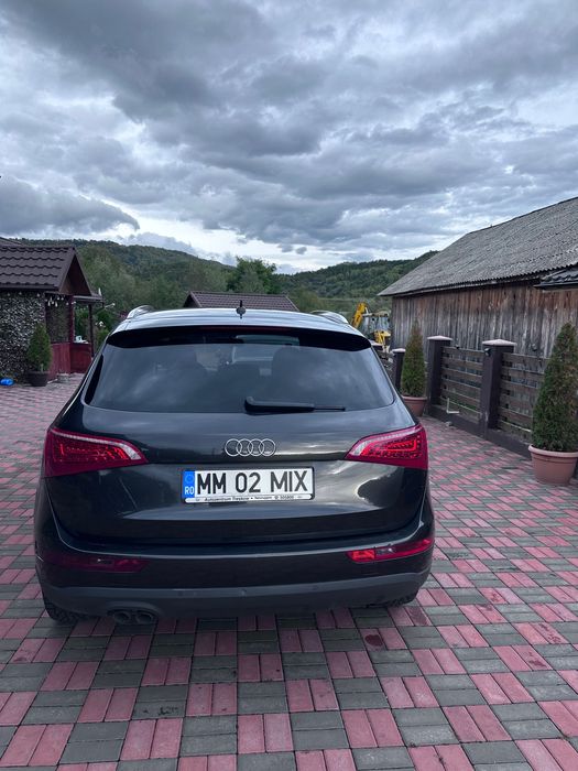 Audi Q5 2.0 TDI Quattro  AUTOMATĂ – FULL OPTION  2010