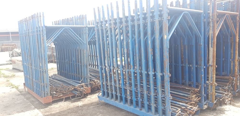 Продавам италианско скеле със сертификат