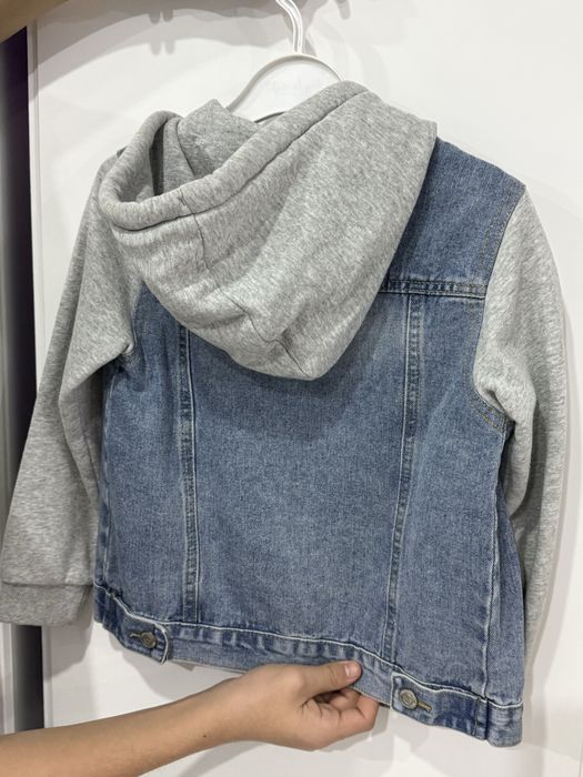 Продам  детскую джинсовку