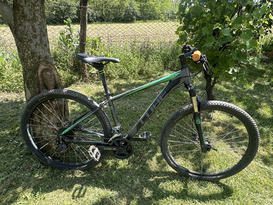 Bicicleta Cube analog
