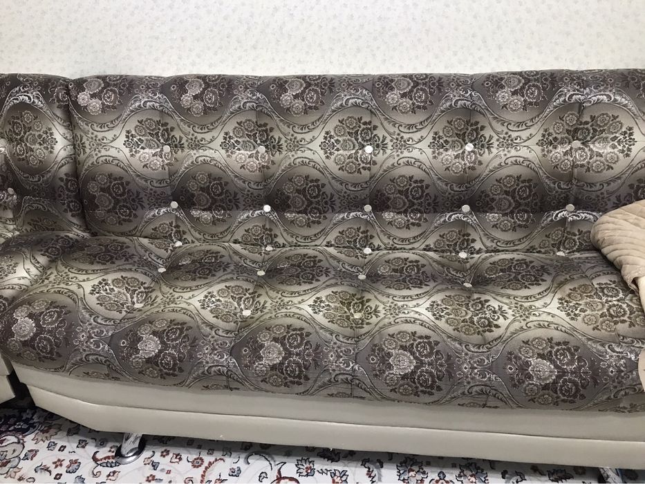 Продам диван и кресла