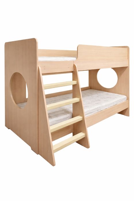 Двухьярусная кровать