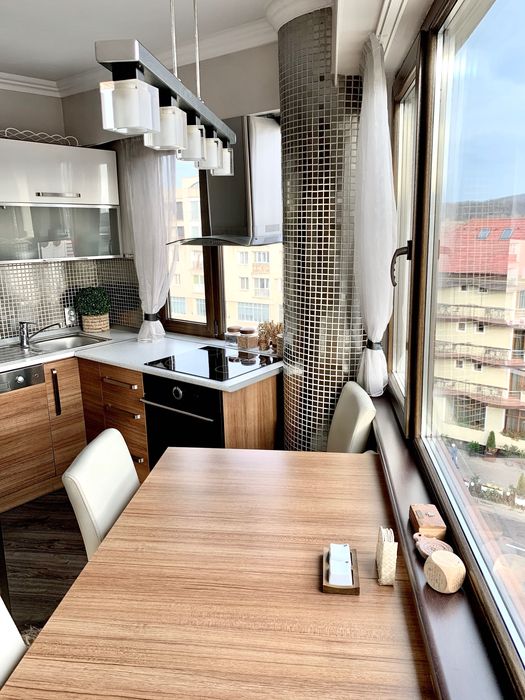 De inchiriat- Apartament exclusivist cu vedere panoramica de excepție