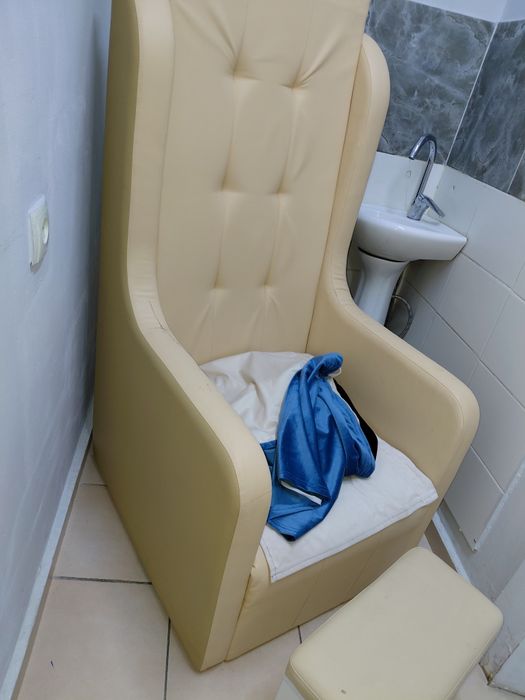 Педикюрный кресло