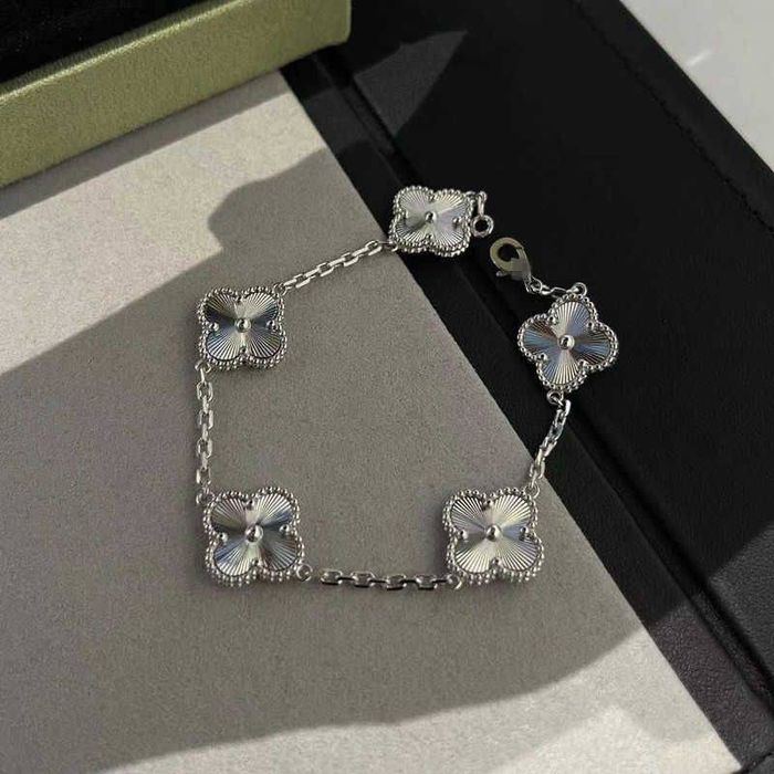 Van cleef & Cartier