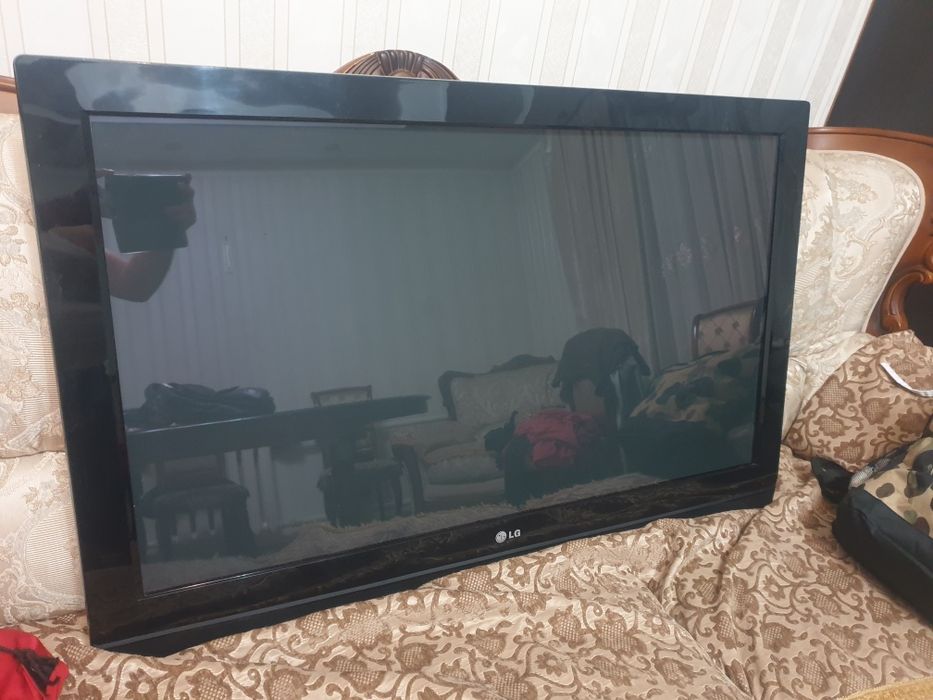 Срочно продам Телевизор LG