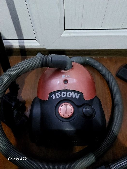 СРОЧНО Продается два отличный ПЫЛЕСОСИ ЧЁТКО работает.Торопитесь