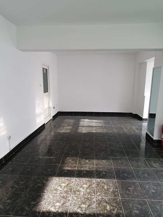 Spatiu comercial de inchiriat