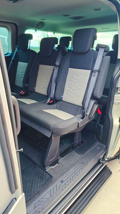 Microbuz de inchiriat-8+1 locuri