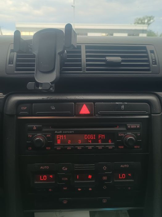 Vand Audi A4 B6 2.0 benzina an 2001