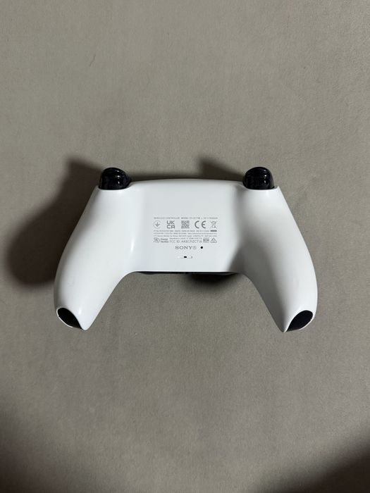 Продам Play Station 5