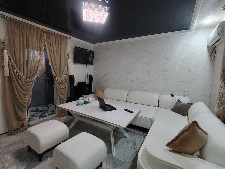 Сотилади Таронада 3 хоналик