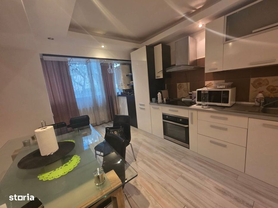 Inchiriez 3 camere Grivitei Onix pet friendly