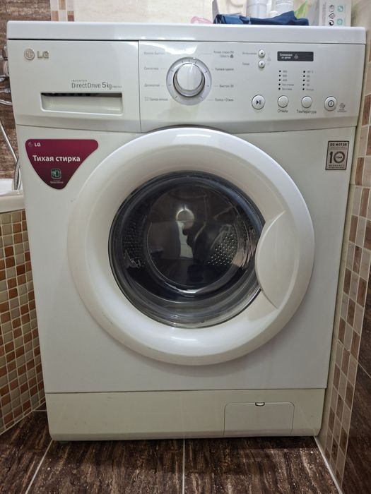 2 большие тумбы и стиральная машина