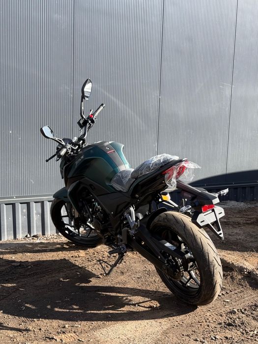 Мотоцыкл Yaqi.