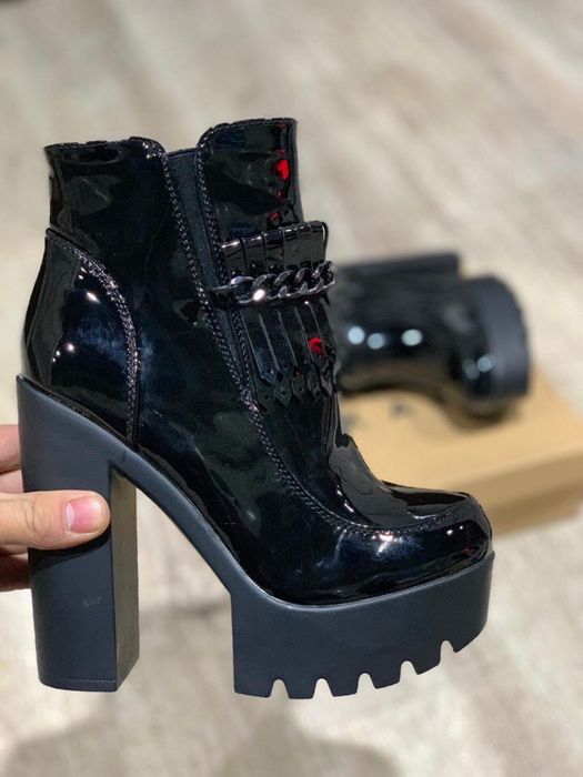 Модные ботинки