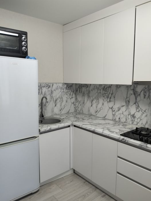 Продам 2х ком.кв. микр. аэропорт