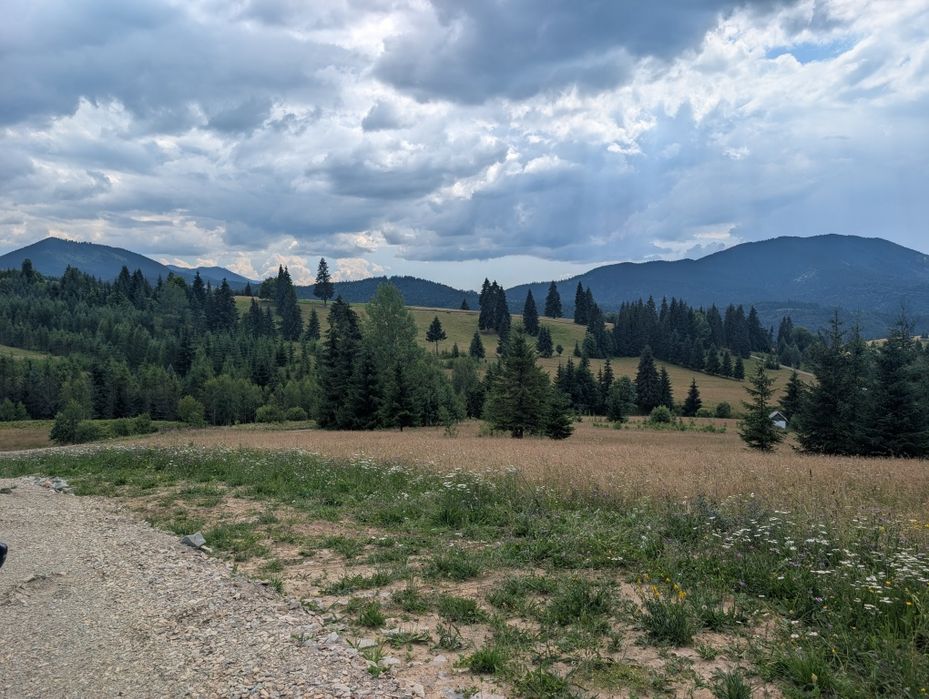 Teren de vânzare  Tihuta, 750mp  lângă Castel Dracula