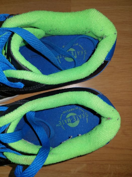 Маратонки с колелца 35н