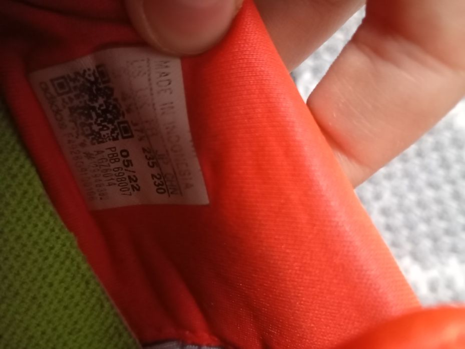 Ghete de fotbal adidas predator