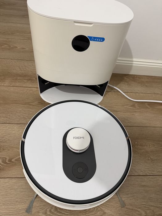 Aspirator robot Xiaomi Roidmi EVE plus cu mop