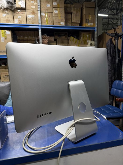 Монитор apple  27 дюмов