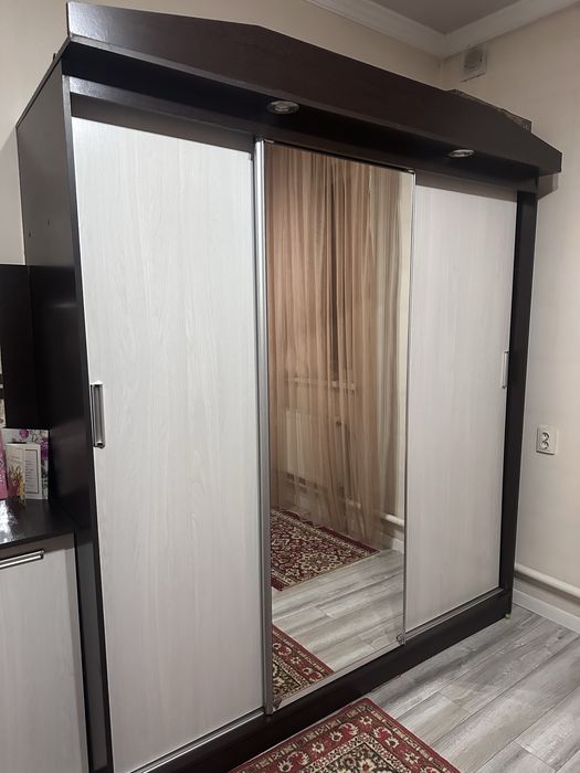 Спальные гарнитуры