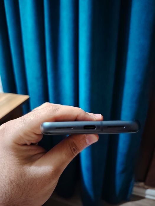 Google pixel 8 obsidian