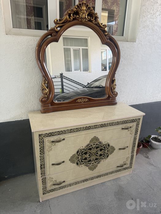 Sotiladi dedski mebel trimo spalnida divan xam sotiladi