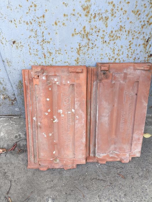 Vând țiglă folosită șapte ani,2 modele  preț atractiv.