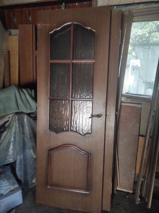 Продам межкомнатные двери