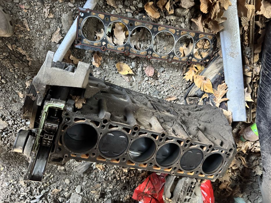 Продам блок 104 2.8