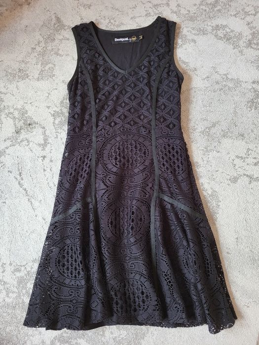 Красива рокля Desigual