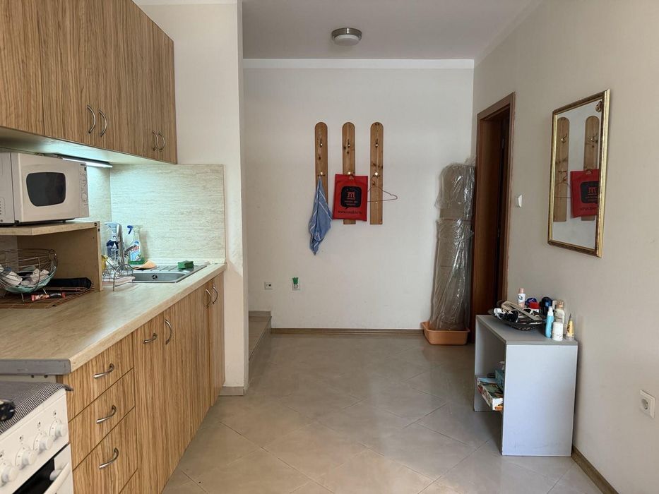 Дава се под наем Двустаен апартамент в Бургас, Център - 50 кв.м за 306 € - Снимка #2