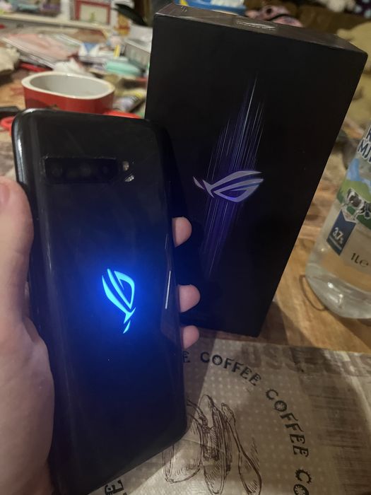 Rog Phone 3 чети описанието!