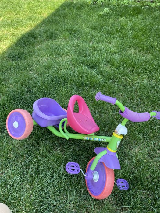 Велосипед трехколесный.