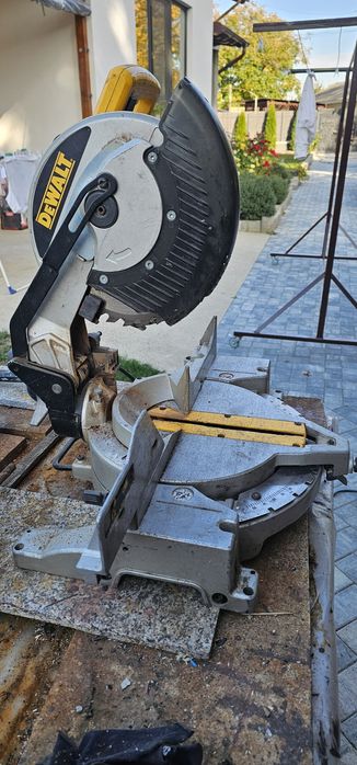 Circular dewalt pentru piese