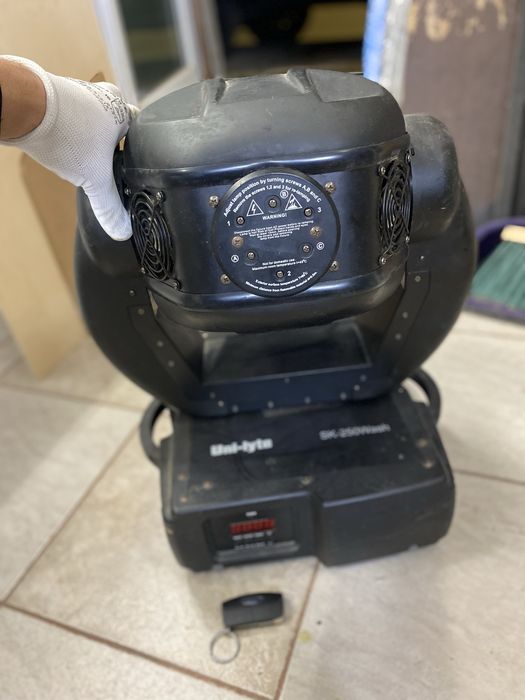 Намаллен!!!Moving Head Uni-Lite SK-250Wash